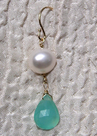 Amazonia Snowball Earring (pearl/peruvian opal)