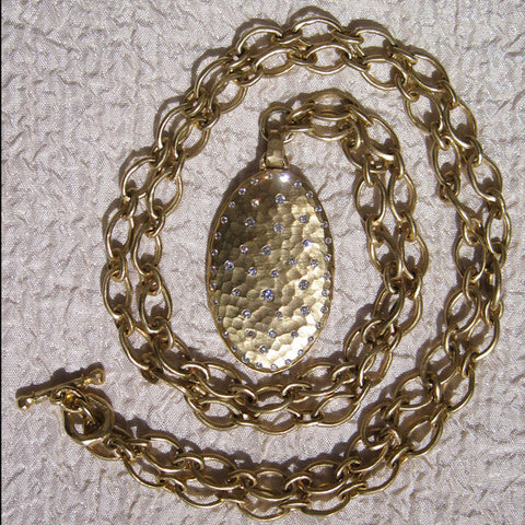 DiamondOval Portrait Locket 30" OvalChain(.78ctw)(18k) (OneofaKind)