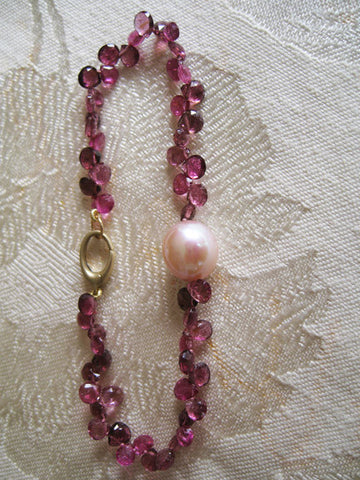 Pink Tourmaline Ruffled Pears Bracelet, Pink Akoya Pearl(14k)