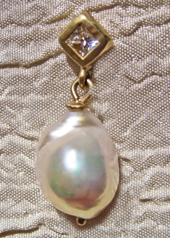 DiamondRhombus Contessa Baroque Pearl Earring(.50ctw)(18k)