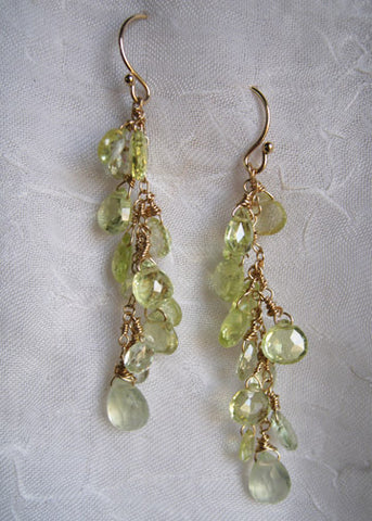 Amazonia RainChain Earring(chrysoberyl/phrenite)(2")(14k)