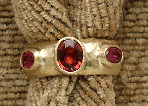 Red Spinel 3 Oval HammeRing(2+cttw)
